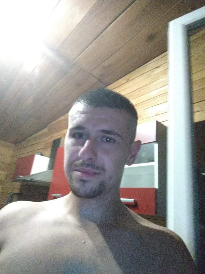 Emilio, 31 ans, Frettecuisse