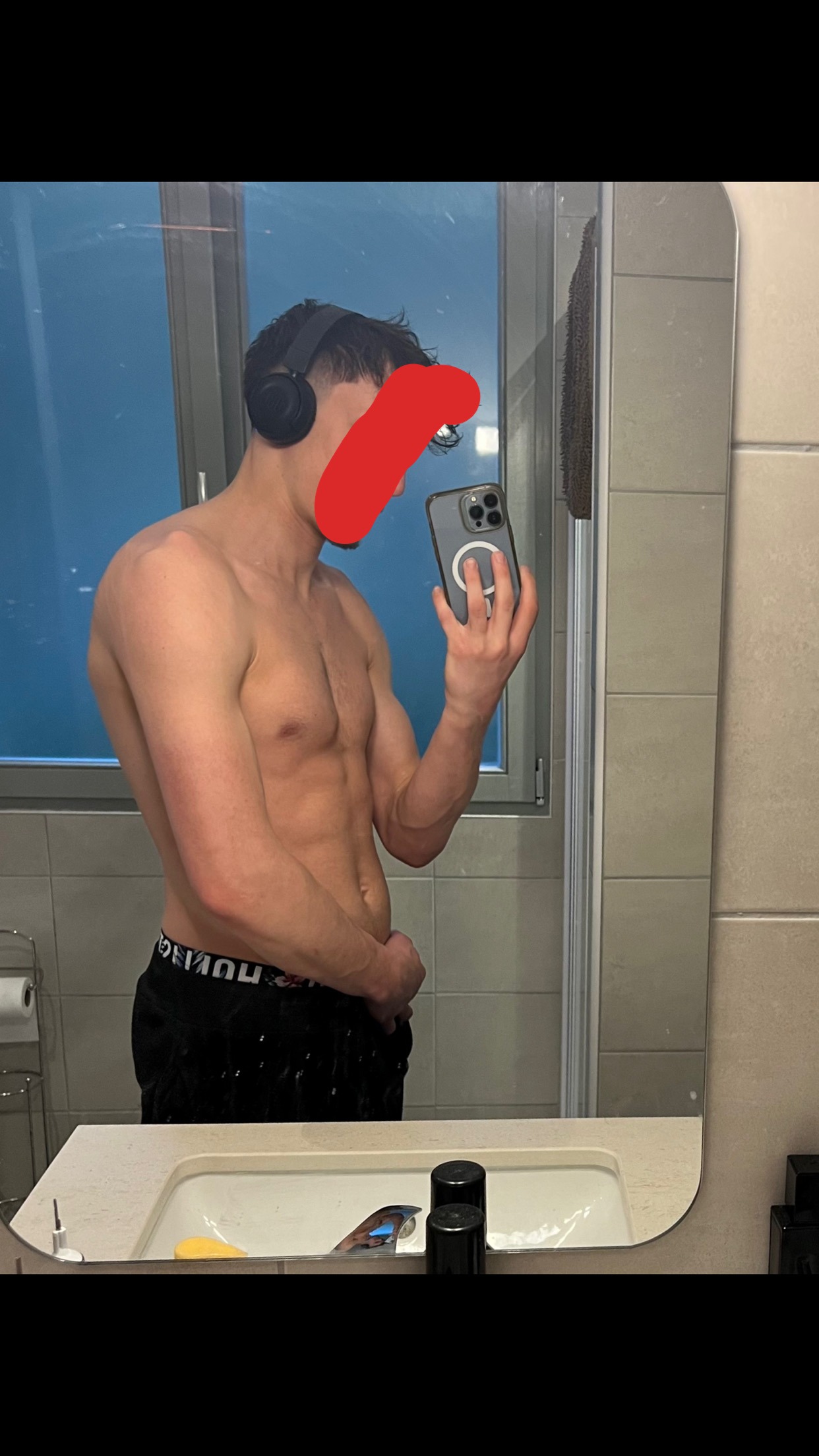 Karl, 22 ans, Neufmoulin