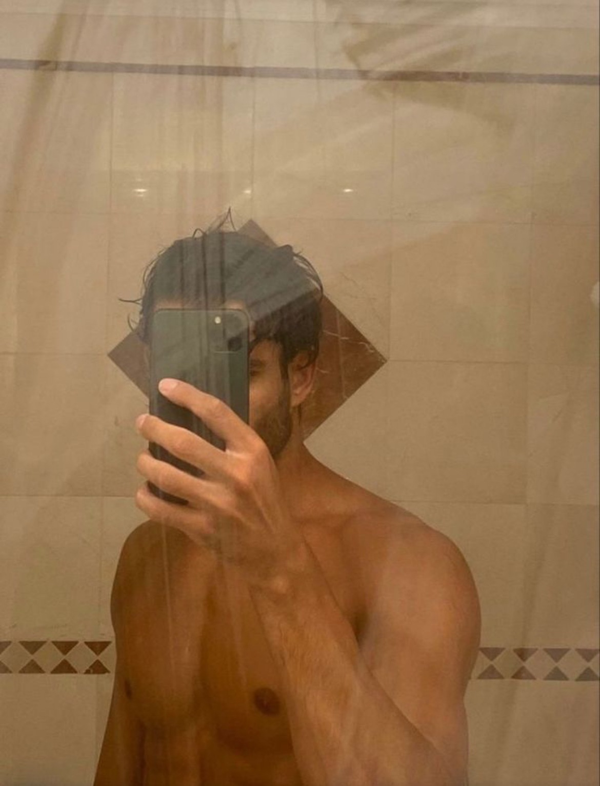 Zakarya, 24 ans, Liomer