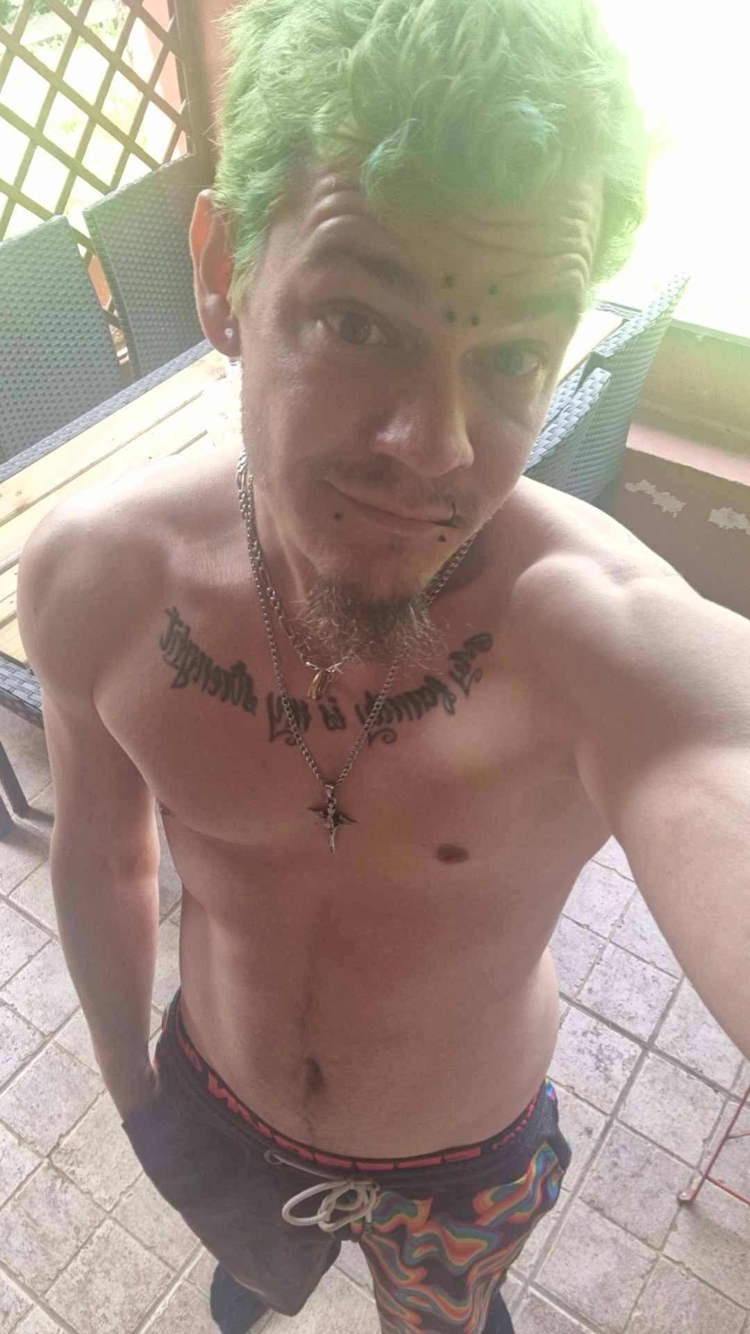 Andréa, 29 ans, Fluy