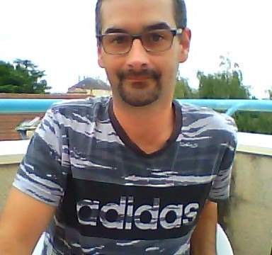 Oliver, 43 ans, Molliens-au-Bois